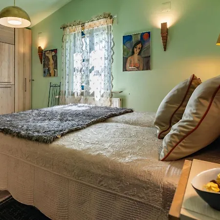 Mit Privatpool Fuer 2 Personen Ca 30 Qm In Sveti Ivan Dobrinjski, Kvarner Bucht Krk Holiday home Sveti Ivan Dobrinjski